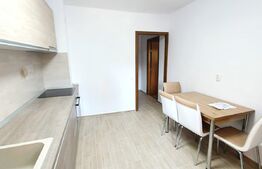 Apartament 3 camere, 2 bai, 77 mp, zona Blumana