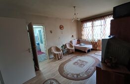 Apartament 3 camere semidecomandat, 69 mp, etaj intermediar, zona Hotel Royal!