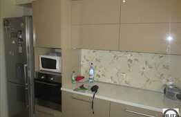 4 camere, 93,45 mp utili, decomandat, boxa la subsol, zona strazii Scortarilor