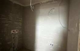 Apartament 3 camere 90 mp, 2 bai, terasa, semifinisat, zona Cetatii