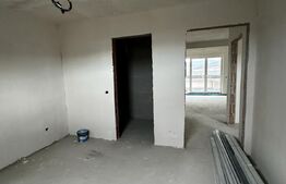 Apartament 3 camere 90 mp, 2 bai, terasa, semifinisat, zona Cetatii