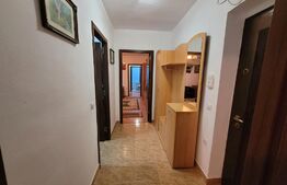 Apartament 3 camere, semidecomandat, 58 mp, zona Mercur