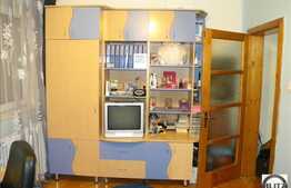 2 camere de vanzare, 65 mp , 2 balcoane, loc de parcare