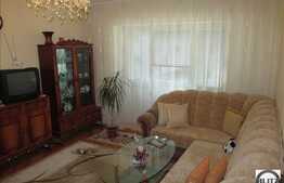 Apartament 3 camere, 65 mp utili, garaj, boxa la subsol, zona strazii Fabricii