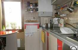 Apartament cu 3 camere, 80 mp utili, cu garaj in zona Oncos