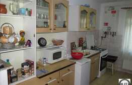 Apartament 3 camere, 64,8 mp utili, boxa, decomandat, zona strazii Oltului