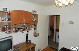 Vanzare 3 camere, decomandat, 65 mp, cu boxa la subsol, zona Expo Transilvania