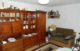 Vanzare 3 camere, decomandat, 65 mp, cu boxa la subsol, zona Expo Transilvania