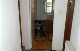 Vanzare 3 camere, decomandat, 65 mp, cu boxa la subsol, zona Expo Transilvania