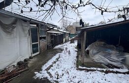 Casa veche, demolabila intr-o zona de case din Gheorgheni