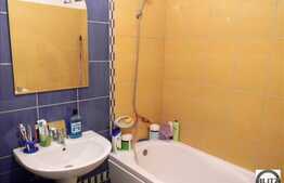 Vanzare 2 camere, etaj intermediar, zona Sesul de Sus, parcare inclusa