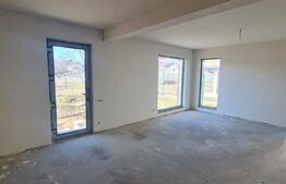 Casa tip duplex, cu 4 camere si 400 mp de teren, incalzire in pardoseala, zona centrala, Gilau