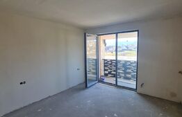 Casa tip duplex, cu 4 camere si 400 mp de teren, incalzire in pardoseala, zona centrala, Gilau