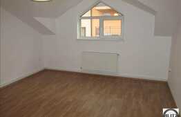 Apartament 3 camere, 82 mp, decomandat, parcare, zona strazii Fagului