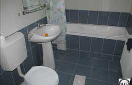 Apartament 3 camere, 82 mp, decomandat, parcare, zona strazii Fagului