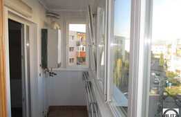 De vanzare, 2 camere, etaj intermediar, decomandat, zona strazii Teleorman!