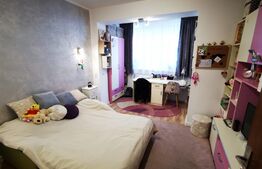 Apartament 3 camere 74 mp, 2 parcari, gradina de 80 mp, zona Eroilor