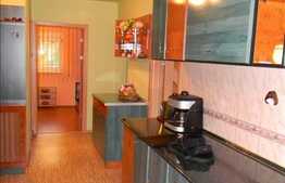 Vanzare 3 camere, decomandat, 65 mp, boxa la subsol, zona strazii Primaverii!