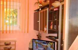 Vanzare 3 camere, decomandat, 65 mp, boxa la subsol, zona strazii Primaverii!