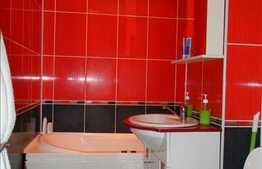 Vanzare 3 camere, decomandat, 65 mp, boxa la subsol, zona strazii Primaverii!