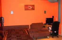 Vanzare 3 camere, decomandat, 65 mp, boxa la subsol, zona strazii Primaverii!