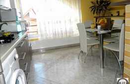 2 camere, 62 mp, partial mobilat, finisaje moderne, zona Sub Cetate, parcare!