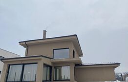 Casa/Vila Premium semipasiva cu eficienta energetica foarte buna 270 mp