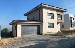 Casa/Vila Premium semipasiva cu eficienta energetica foarte buna 270 mp