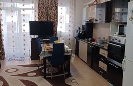 Apartament de 2 camere mobilat, etajul 1, parcare, zona Eroilor