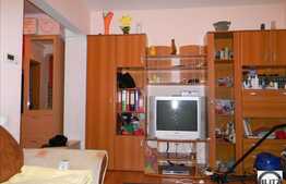 Apartament 3 camere, 52 mp utili, semidecomandat, zona strazii Primaverii