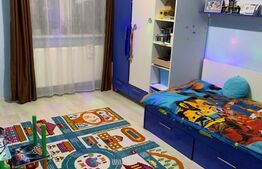 Apartament 3 camere cu balcon, zona Petrom