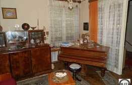 Apartament 3 camere 85.8 mp cu 220 mp gradina proprie,curte 81 mp!Zona Republici