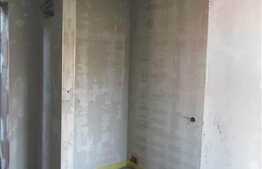 3 camere, 67 mp, zona Somesului! Etaj intermediar! Loc de parcare! Semifinisat!