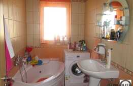 De vanzare 2 camere la mansarda, 55 mp, in imobil nou! Zona Florilor!