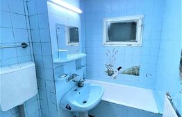 Apartament cu 3 camere, 56 mp, parcare, zona strazii Primaverii