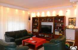 Apartament 3 camere, 100 mp, imobil nou, garaj, loc parcare, boxa la subsol!