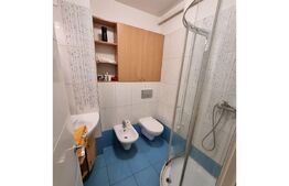 Apartament 4 camere, 96.6mp, 2 balcoane, parcare, zona Restaurantului Regal