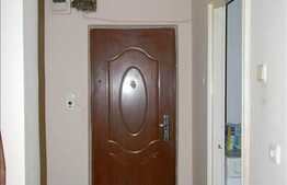 Apartament 1 camera, 30 mp utili, imobil izolat exterior, complet mobilat!