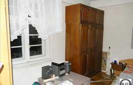 4 camere, 104 mp in imobil tip casa