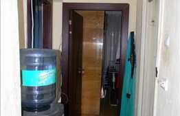 Vanzare 4 camere, decomandat, 79,91 mp utili, boxa la subsol, zona Piata Flora!