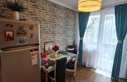 Apartament semidecomandat, mobilat si utilat, 2 camere, lift, zona Terra