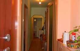 Vanzare 3 camere, zona strazii Mehedinti! Boxa pentru depozitare 15 mp!