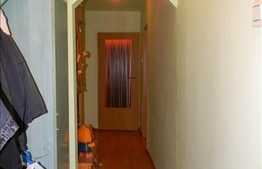 Vanzare 3 camere, zona strazii Mehedinti! Boxa pentru depozitare 15 mp!