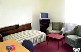 Apartament cu 3 camere, 86 mp in zona Plopilor