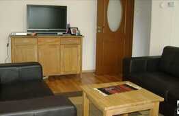 De vanzare 4 camere, 77 mp, decomandat, la cateva minute de magazinul Billa!