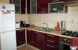 3 camere, 70 mp, complet mobilat si utilat din zona strazii Florilor! Parcare!