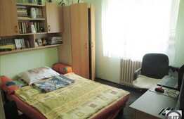 De vanzare 4 camere 79 mp, decomandat, zona Plopilor! Cu boxa pentru depozitare!