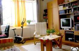 Vanzare 1 camera, 40 mp, decomandat , cu loc de parcare