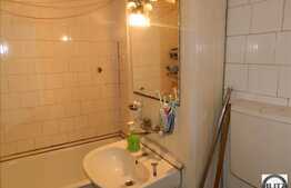 Apartament de vanzare, 2 camere, etaj intermediar, zona strazii Vidraru!