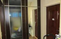 Apartament de vanzare, 1 camera, 38 mp, loc de parcare, zona strazii Florilor!